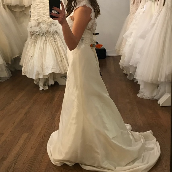 NWT Essence of Australia Strapless Ballgown Wedding Dress, Size 10 - Picture 7 of 9